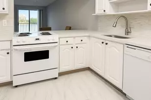 2900 N Course Dr, Pompano Beach, FL 33069 - Photo 2