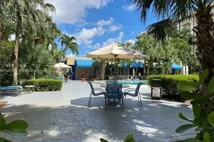 4550 NW 9th St, Miami, FL 33126 - Photo 38