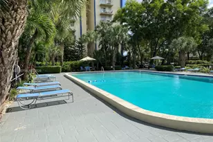 4550 NW 9th St, Miami, FL 33126 - Photo 26