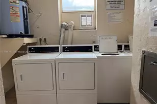 4550 NW 9th St, Miami, FL 33126 - Photo 44