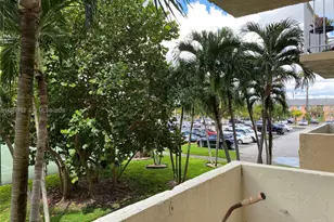 4550 NW 9th St, Miami, FL 33126 - Photo 16