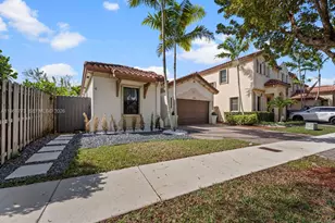 15404 SW 175th St, Miami, FL 33187 - Photo 2