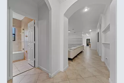 15404 SW 175th St, Miami, FL 33187 - Photo 4