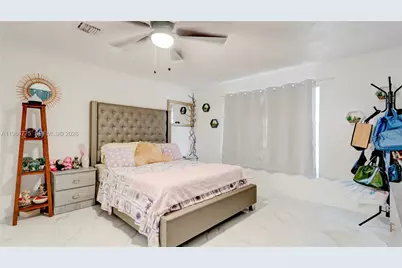 10529 NW 35th Ave, Miami, FL 33147 - Photo 18