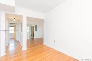 915 8th St, Miami Beach, FL 33139 - Photo 8
