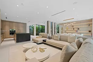 4534 Sheridan Ave, Miami Beach, FL 33140 - Photo 8