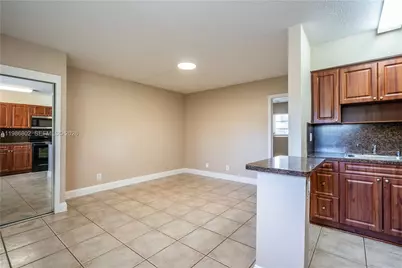 715 NE 6th St #2, Fort Lauderdale, FL 33304 - Photo 8