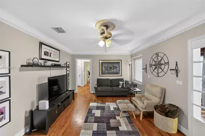 117 NW 102nd St, Miami Shores, FL 33150 - Photo 4