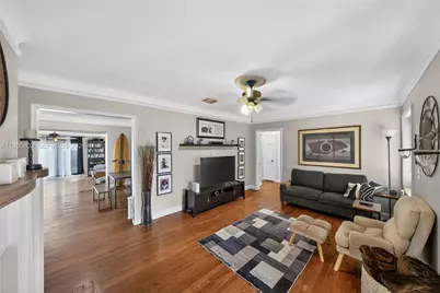 117 NW 102nd St, Miami Shores, FL 33150 - Photo 8