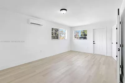 1061 NW 87th St, Miami, FL 33150 - Photo 36