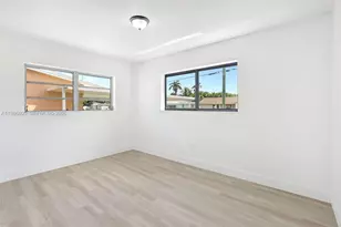 1061 NW 87th St, Miami, FL 33150 - Photo 28