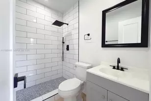 1061 NW 87th St, Miami, FL 33150 - Photo 8