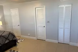 427 Golden Isles Dr, Hallandale Beach, FL 33009 - Photo 20