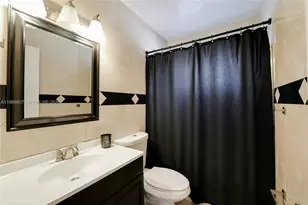 7921 NW 178th St, Hialeah, FL 33015 - Photo 20