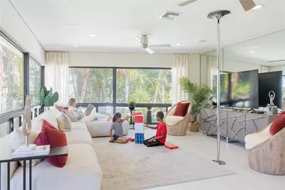 1675 Coral Gardens Dr, Wilton Manors, FL 33334 - Photo 6