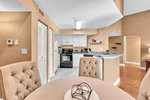 771 N Pine Island Rd, Plantation, FL 33324 - Photo 18