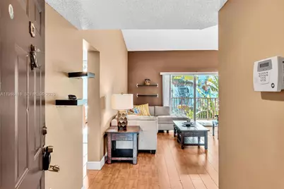 771 N Pine Island Rd #303, Plantation, FL 33324 - Photo 1