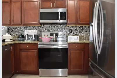 11364 SW 233rd St #11364, Homestead, FL 33032 - Photo 8