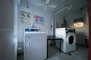 443 NE 195th St, Miami, FL 33179 - Photo 8