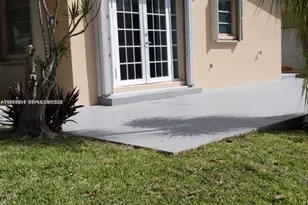 590 NE 20th St, Wilton Manors, FL 33305 - Photo 18