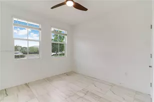 230 SW 170th Ave, Pembroke Pines, FL 33027 - Photo 22