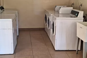 17600 NW 68th Ave, Hialeah, FL 33015 - Photo 10