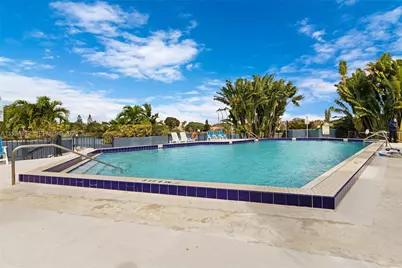 871 NE 195th St #202, Miami, FL 33179 - Photo 26