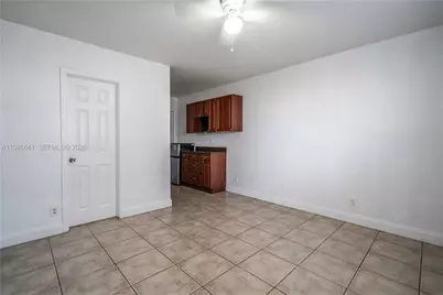 715 NE 6th St #5C, Fort Lauderdale, FL 33304 - Photo 8