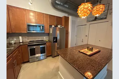 2001 Biscayne Blvd #2310, Miami, FL 33137 - Photo 8