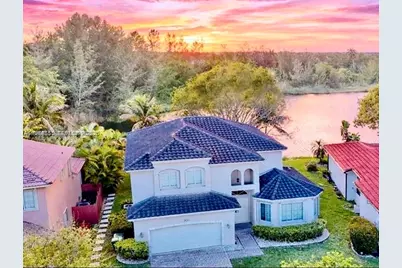 1403 SE 22nd Ln, Homestead, FL 33035 - Photo 1