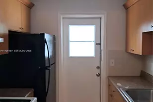 2127 Van Buren St, Hollywood, FL 33020 - Photo 6