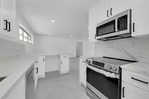 8850 NE 4th Ave, El Portal, FL 33138 - Photo 8