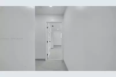 8850 NE 4th Ave, El Portal, FL 33138 - Photo 18