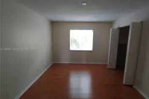 5071 Palmbrooke Cir, West Palm Beach, FL 33417 - Photo 14