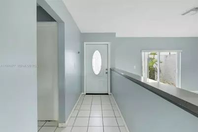 10532 SW 21st Ln, Miami, FL 33165 - Photo 8