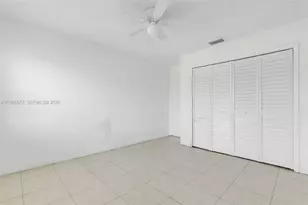 10532 SW 21st Ln, Miami, FL 33165 - Photo 18