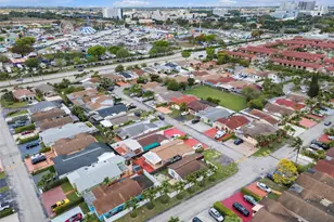 10532 SW 21st Ln, Miami, FL 33165 - Photo 32