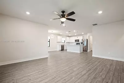 3125 Buttonwood Ct, Lauderdale Lakes, FL 33311 - Photo 4