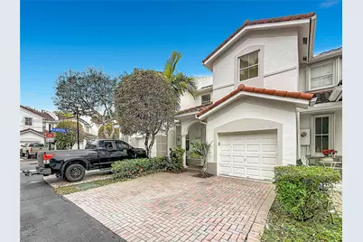 4330 NW 114th Pl, Doral, FL 33178 - Photo 2