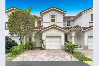 4330 NW 114th Pl, Doral, FL 33178 - Photo 1