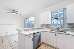 4330 NW 114th Pl, Doral, FL 33178 - Photo 14