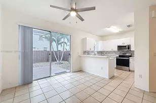 4330 NW 114th Pl, Doral, FL 33178 - Photo 10