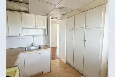 2930 Point East Dr #E601, Aventura, FL 33160 - Photo 16
