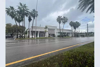 13750 Biscayne Blvd, North Miami Beach, FL 33181 - Photo 6