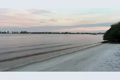 1432 S Lakeside Dr #5, Lake Worth, FL 33460 - Photo 2