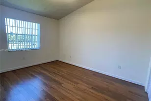 2851 N Oakland Forest Dr, Oakland Park, FL 33309 - Photo 8