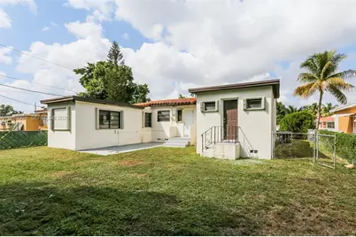 1078 NE 157th St, North Miami Beach, FL 33162 - Photo 14