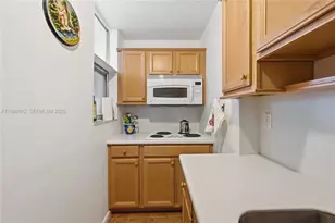 10230 Collins Ave, Bal Harbour, FL 33154 - Photo 20