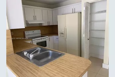 4526 SW 143rd Ct W #0, Miami, FL 33175 - Photo 6