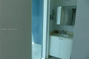 60 SW 13th St, Miami, FL 33130 - Photo 18